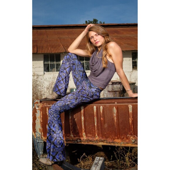 Jammin Warrior Collective Grateful Dead Velour Bell Bottoms Medium Skull Eye L - Picture 14 of 16